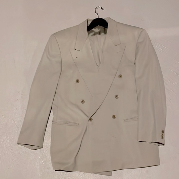 Taupe Hugo Boss suit Practically new. Perfect condition - Picture 1 of 5